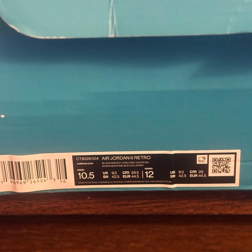 Men Air Jordan 6 Retro - Picture 10 of 11